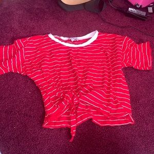 Short sleeve top that ties in the front